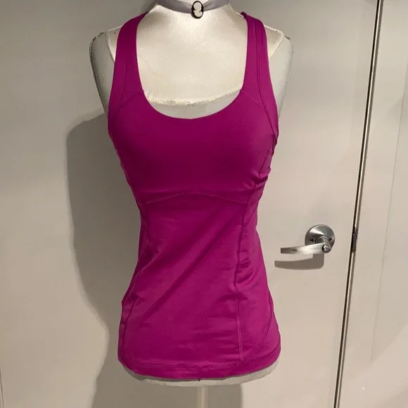 ⭐️2/$35 LULULEMON Tank top XXS - Picture 2 of 6